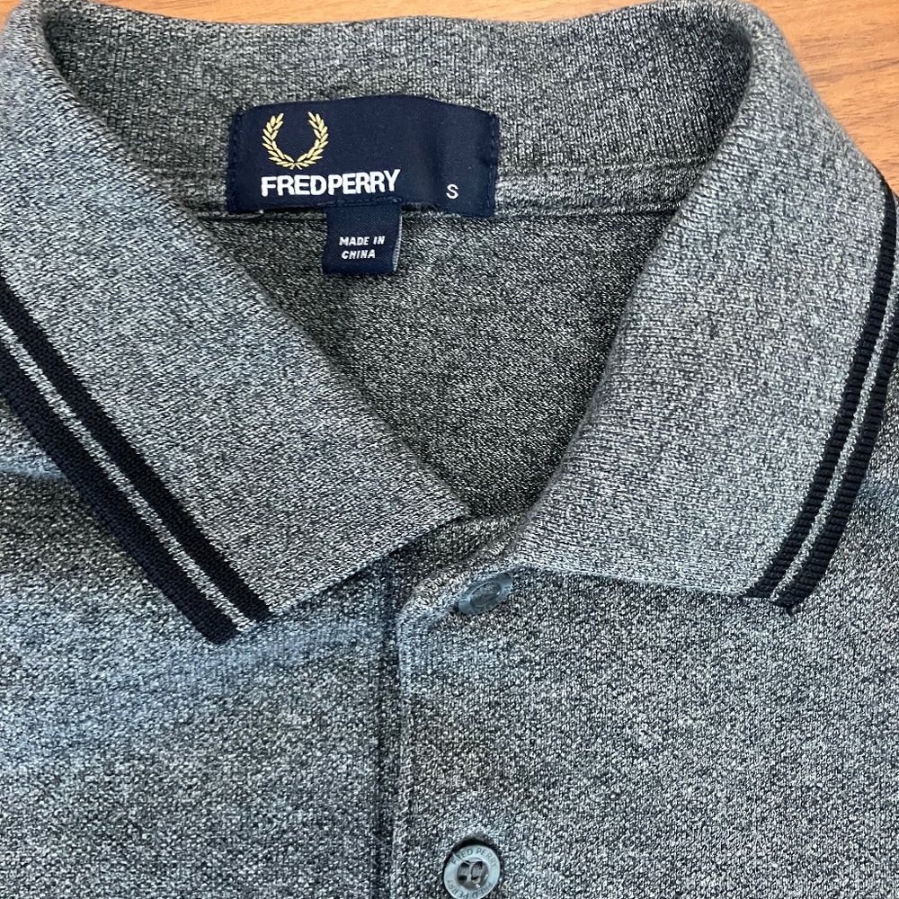 Fred Perry polo, small - Picture 2 of 2